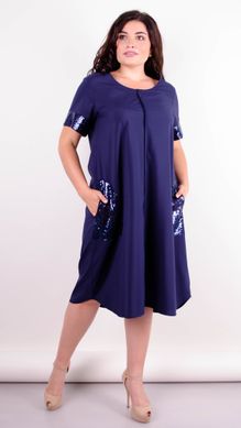 Un abito elegante di dimensioni più. Blue+Blue.485139712 485139712 foto